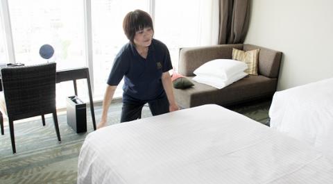 リーガロイヤルグラン沖縄【ホテル客室清掃スタッフ】の求人募集画像