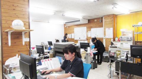 株式会社シンアイ産業【ウォーターサーバー部門の事務スタッフ】の求人募集画像