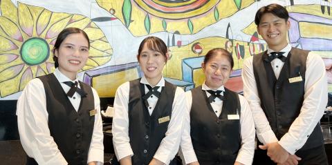 リーガロイヤルグラン沖縄【ホテルレストランサービススタッフ】の求人募集画像