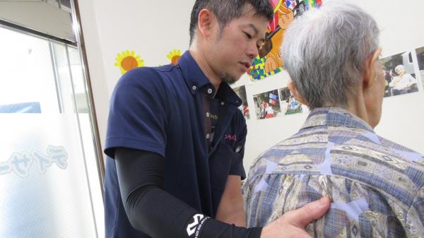 有限会社 ライジング【デイサービスの介護職】の求人募集画像