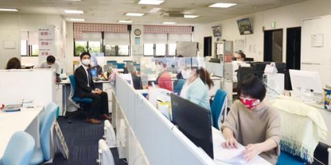 株式会社　東京海上日動パートナーズ九州　沖縄支店【営業スタッフ】の求人募集画像