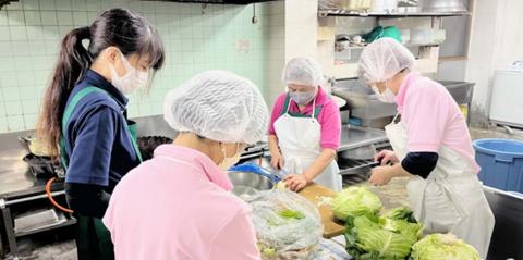 ふてんま中央ミート【食品加工補助スタッフ（短時間）（宜野湾市）【賞与年2回／週休2日休み】】の求人募集画像
