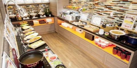 アルモントホテル　那覇県庁前【朝食ホールスタッフ（那覇市久茂地）【交通費支給／まかない有】】の求人募集画像