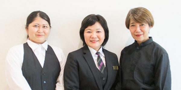 いなんせ会館【配膳・進行スタッフ(会館法要)(浦添市)【業績に応じ賞与年2回/残業ほぼなし】】の求人募集画像