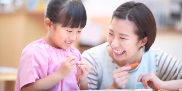 ジェイウォーム ジョブット【子育て支援員[職業紹介]（南風原町）【年間休日120日／未経験大歓迎】】の求人募集画像