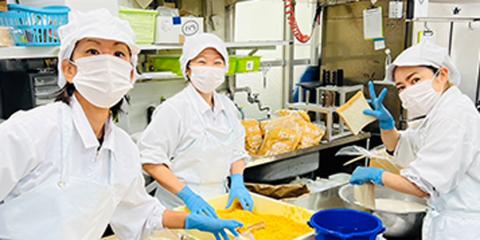 有限会社　オキレイフーズ【食品加工業務(那覇市港町)【土日祝休／選べる時間／週1～5日】】の求人募集画像