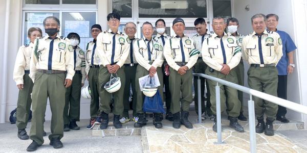 有限会社 九州中央警備保障 沖縄営業所【男・女交通誘導警備スタッフ（日勤・有資格者）【週払いOK／暑さ対策有！】】の求人募集画像