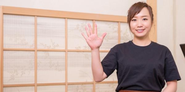 ジェイウォーム ジョブット【ステーキ店のキッチン兼ホール補助[職業紹介]（那覇市）【無料駐車場有／残業ほぼなし／高校生可】】の求人募集画像