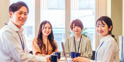 ジェイウォーム ジョブット【営業補助[職業紹介](宜野湾市上原)【社保完備／賞与有／土日祝休】】の求人募集画像