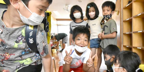 社会福祉法人千草福祉会【保育士(男女)（あやめ保育園・あやめ学童／那覇市小禄）【男性育休実績有／結婚・出産祝金／昇給・賞与有】】の求人募集画像
