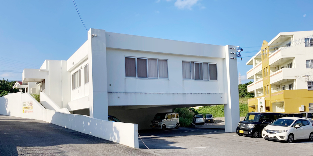 株式会社リテイション 住宅型有料老人ホームLCハウス栄野比【介護員（うるま市）【提携パーソナルジム・整体無料／賞与有／正社員登用有】】の求人募集画像