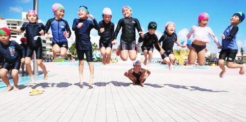 株式会社 Apple【学童保育スタッフ(読谷村)【土日祝休み/3h~勤務可/未経験歓迎】】の求人募集画像