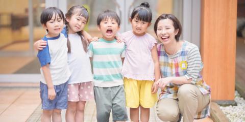 那覇市こども教育保育課【フリー保育教諭(クラス担任以外)(那覇市立認定こども園)【期末・勤勉手当有/週休2日】】の求人募集画像