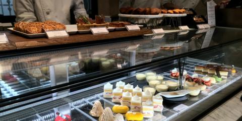 ジェイウォーム ジョブット【スイーツの販売スタッフ[職業紹介]（那覇市小禄）【週休2日制／昇給有／育休復帰率100％】】の求人募集画像