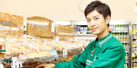 セブンイレブン 西原我謝店【コンビニスタッフ（西原町我謝）【未経験OK／昇給有／WワークOK】】の求人募集画像