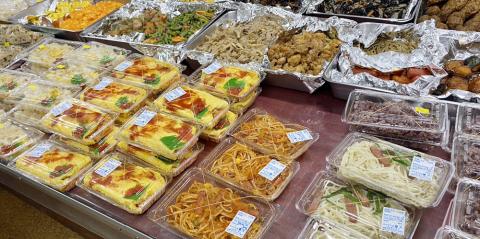 おかずの店 兼久【惣菜などの製造・販売(うるま市)【資格不問/短時間4~6h/扶養内勤務OK】】の求人募集画像