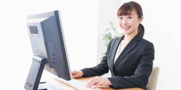 ジェイウォーム ジョブット【運送会社の経理事務スタッフ［職業紹介］（名護市）【会社見学OK／有給取得率ほぼ100％／昇給・賞与あり】】の求人募集画像