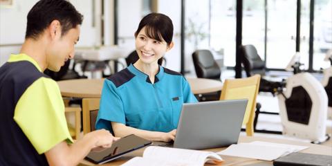 ジェイウォーム ジョブット【新規開所の就労〈生活〉支援員［職業紹介］（浦添市）【残業なし／土・日・祝休み／駐車場無料】】の求人募集画像