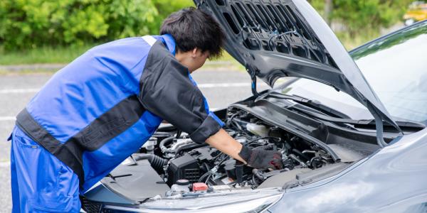 ジェイウォーム ジョブット【自動車整備スタッフ［職業紹介］（浦添市西原）【残業ほぼなし／経験者採用／完全週休2日】】の求人募集画像