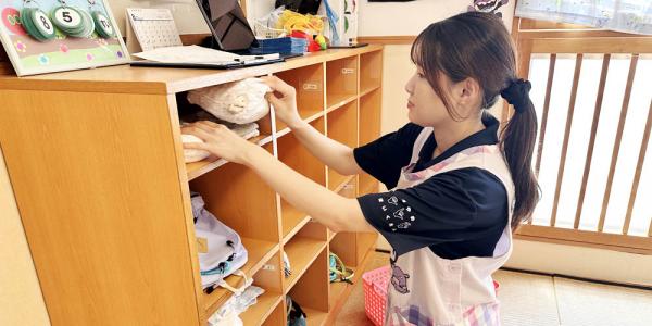 社会福祉法人千草福祉会【保育補助スタッフ(あやめ保育園・あやめ学童・那覇市小禄/大空こども園・那覇市首里)【残業なし/結婚・出産祝金/昇給・賞与有】】の求人募集画像